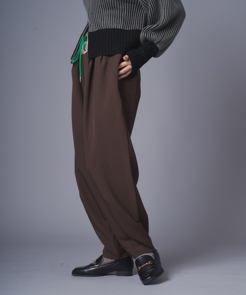 terrace（テラス）の「バイカラーブロッキングツータックパンツ（その他パンツ・レディース・ブラウン/ブラック/カーキ・MEDIUM）」の19枚目の写真