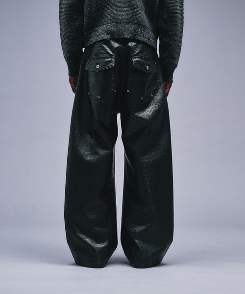 AKIRANAKA アキラナカ レザーパンツ フェイクレザー 黒 ブラック Faux Leather Curve Pants / フェイクレザーカーブパンツ（その他