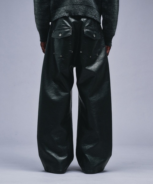 Faux Leather Curve Pants / フェイクレザーカーブパンツ（その他