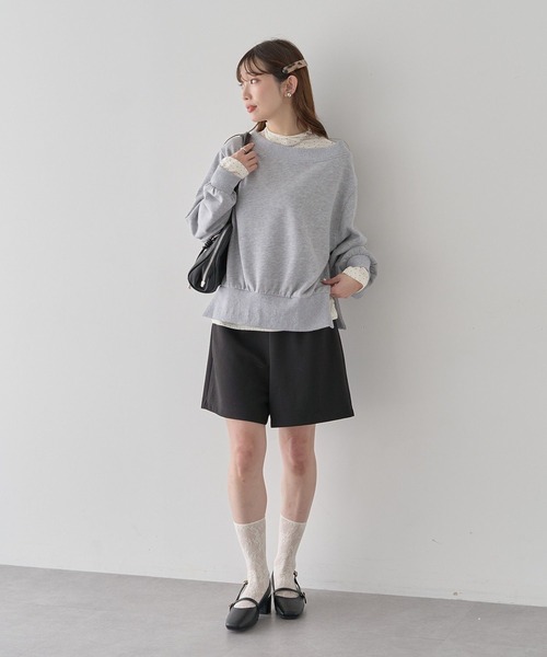 earth music&ecology(アースミュージックアンドエコロジー)の「【2026SS/先行予約】裾スリット裏毛プルオーバー(スウェット・レディース・イエロー/ピンク/杢グレー/アイボリー・FREE)」の9枚目の写真