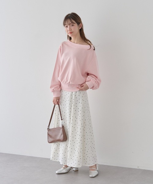 earth music&ecology(アースミュージックアンドエコロジー)の「【2026SS/先行予約】裾スリット裏毛プルオーバー(スウェット・レディース・イエロー/ピンク/杢グレー/アイボリー・FREE)」の19枚目の写真