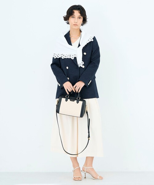 NOLLEY’S（ノーリーズ）の「《手洗い可能》バテンレース三角ストール（ストール/ショール・レディース・チャコールグレー/オフホワイト・FREE）」の3枚目の写真