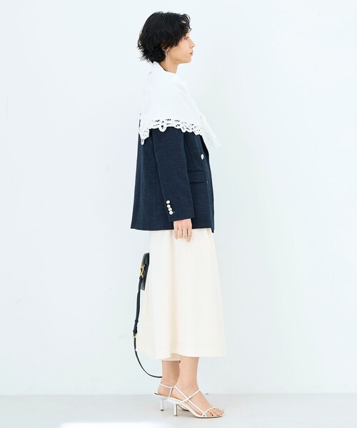 NOLLEY’S（ノーリーズ）の「《手洗い可能》バテンレース三角ストール（ストール/ショール・レディース・チャコールグレー/オフホワイト・FREE）」の5枚目の写真