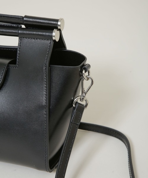 YAHKI（ヤーキ）の「YAHKI/W FACE バーハンドルショルダーバッグ（ショルダーバッグ・レディース・ライトイエロー/ブラック・FREE）」の4枚目の写真