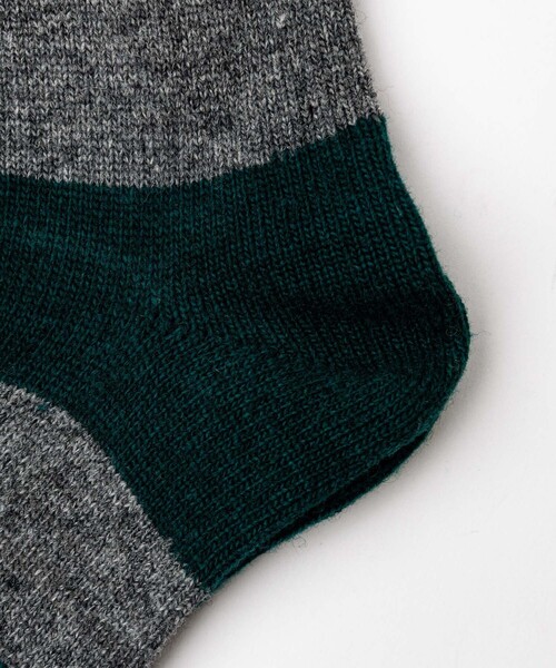 ANONYMOUSISM(アノニマスイズム)の「【ANONYMOUSISM/アノニマスイズム】Wool Cashmere Stripes Crew/ストライプ/ウールカシミヤ/ユニセックス【WEB限定】(ソックス/靴下・メンズ・ネイビー/モスグリーン/オフホワイト/チャコールグレー・フリー)」の9枚目の写真