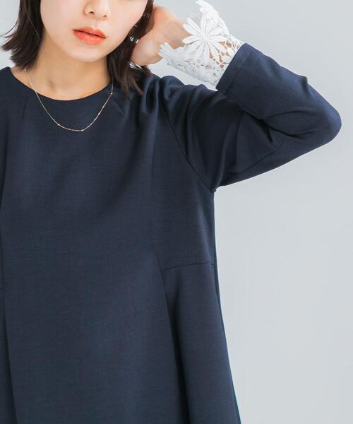 URBAN RESEARCH ROSSO WOMEN(アーバンリサーチ ロッソ)の「『WEB限定』袖レースワンピース(ワンピース・レディース・ネイビー・36/38)」の2枚目の写真