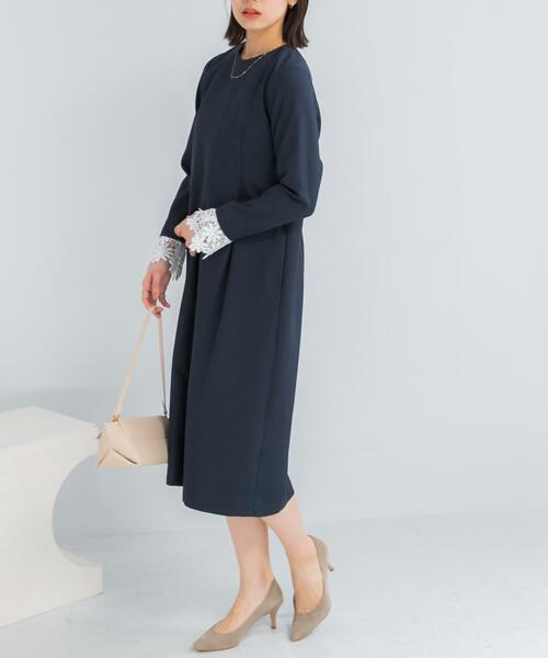 URBAN RESEARCH ROSSO WOMEN(アーバンリサーチ ロッソ)の「『WEB限定』袖レースワンピース(ワンピース・レディース・ネイビー・36/38)」の3枚目の写真