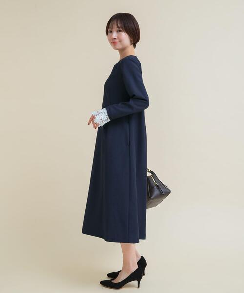 URBAN RESEARCH ROSSO WOMEN(アーバンリサーチ ロッソ)の「『WEB限定』袖レースワンピース(ワンピース・レディース・ネイビー・36/38)」の11枚目の写真