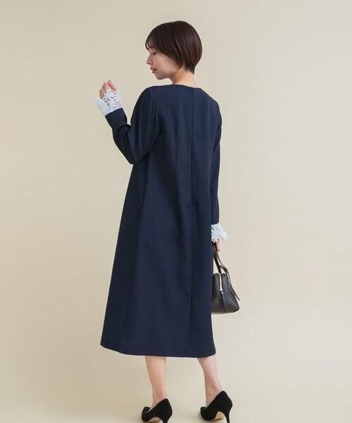 URBAN RESEARCH ROSSO WOMEN(アーバンリサーチ ロッソ)の「『WEB限定』袖レースワンピース(ワンピース・レディース・ネイビー・36/38)」の12枚目の写真