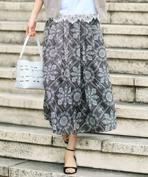 ロータスタイルプリント スカート