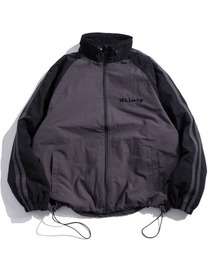 NOIZY（ノイジー）の「フロント刺繍 ラグランスリーブ ナイロンジャケット（ナイロンジャケット）」