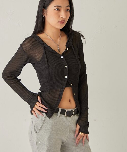 WHO'S WHO gallery（フーズフーギャラリー）の「シアーリブニットナローフーディ（カーディガン/ボレロ・レディース・イエロー/ブラック/オフホワイト/グレー・FREE）」の15枚目の写真