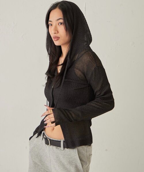 WHO'S WHO gallery（フーズフーギャラリー）の「シアーリブニットナローフーディ（カーディガン/ボレロ・レディース・イエロー/ブラック/オフホワイト/グレー・FREE）」の17枚目の写真