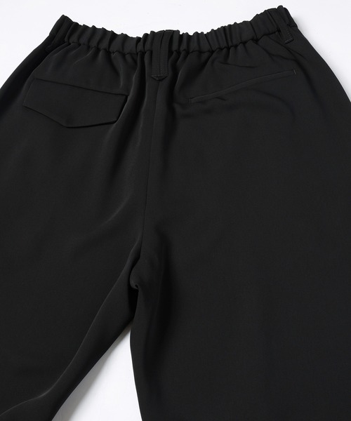 CULLNI（クルニ）の「Double Cloth Tuck Wide Pant（スラックス・メンズ・ネイビー/ブラック/グレー・0/1/2）」の16枚目の写真