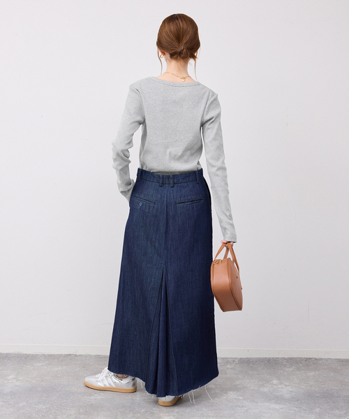 SLOBE IENA（スローブイエナ）の「《WEB限定/追加》パーフェクトカットソー（Tシャツ/カットソー・レディース・ネイビー/グレー/レッド/イエロー・FREE）」の9枚目の写真