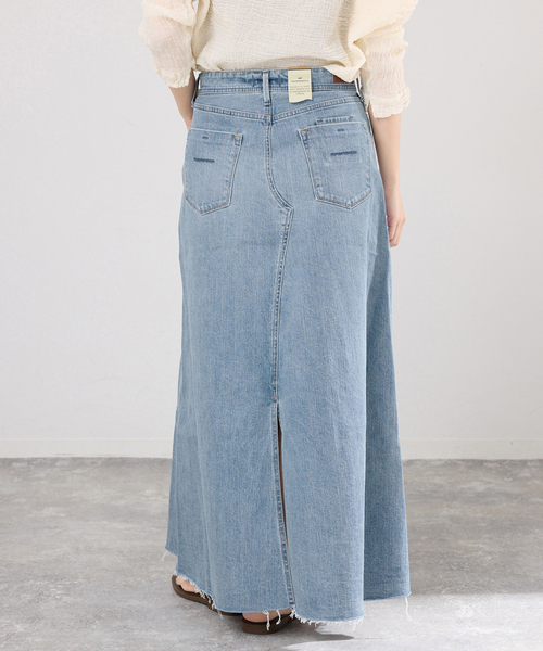 IENA（イエナ）の「YANUK/ヤヌーク Flare Long Skirt スカート（デニムスカート・レディース・ブルー・SMALL/MEDIUM/LARGE）」の8枚目の写真