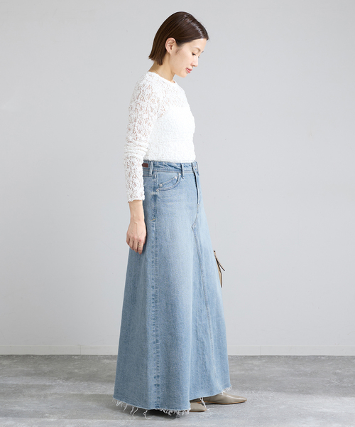 IENA（イエナ）の「YANUK/ヤヌーク Flare Long Skirt スカート（デニムスカート・レディース・ブルー・SMALL/MEDIUM/LARGE）」の17枚目の写真