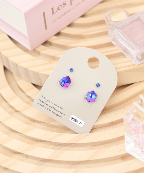 JOSSDROPS(ジョズドロップス)の「JOSSDROPS 4点セット 金属アレルギー対応 樹脂ポスト 日本製 キラキラ オーロラ ピアス 男女兼用(ピアス(両耳用)・レディース・ブルー/その他4/その他12/その他6/その他2/その他5/イエロー/パープル/ラベンダー/その他11/その他10/レインボー/レッド/その他8/ピンク/その他9/ストーン/その他1・FREE)」の3枚目の写真