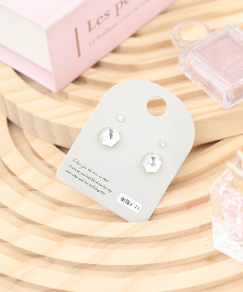 JOSSDROPS(ジョズドロップス)の「JOSSDROPS 4点セット 金属アレルギー対応 樹脂ポスト 日本製 キラキラ オーロラ ピアス 男女兼用(ピアス(両耳用)・レディース・ブルー/その他4/その他12/その他6/その他2/その他5/イエロー/パープル/ラベンダー/その他11/その他10/レインボー/レッド/その他8/ピンク/その他9/ストーン/その他1・FREE)」の2枚目の写真