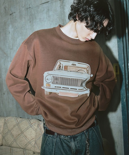 Bleme(ブレム)の「アーバン レトログラフィック スウェット(スウェット・メンズ・オフホワイト/グレー/ブラウン・FREE)」の1枚目の写真