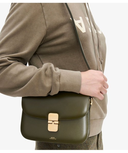 A.P.C.｜アー・ペー・セーのショルダーバッグ（レザー・本革）通販