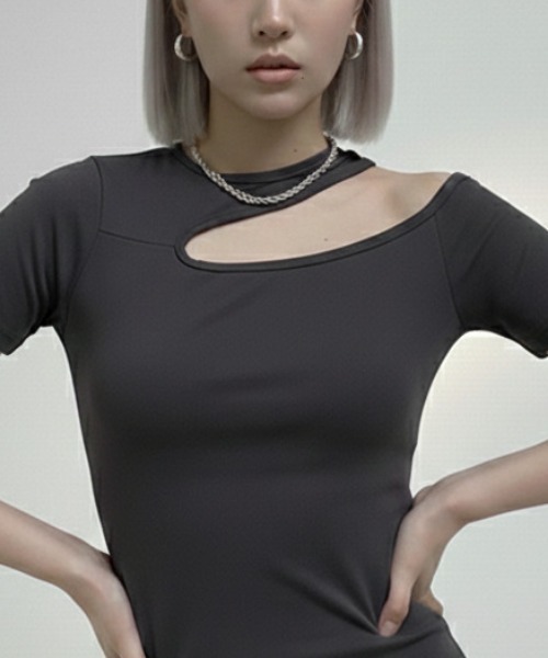 NANEA（ナネア）の「ワンショル風カットアウトワンピース（ワンピース・レディース・グレー/ブラック・MEDIUM）」の19枚目の写真