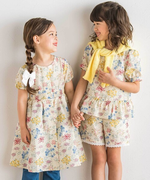 BeBe(ベベ)の「【お揃い】リップルマルシェフラワーショートパンツ(その他パンツ・キッズ・イエロー系その他・150cm/140cm/130cm/120cm)」の7枚目の写真