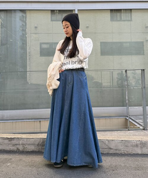 CIAOPANIC TYPY(チャオパニックティピー)の「【大人見え/軽量】リメイク風柔らかデニムロングフレアスカート(スカート・レディース・サックスブルー/ブルー・MEDIUM/SMALL)」の10枚目の写真