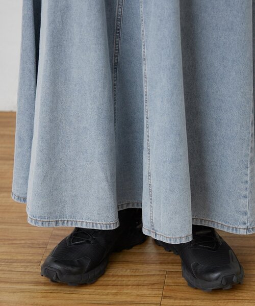 CIAOPANIC TYPY(チャオパニックティピー)の「【大人見え/軽量】リメイク風柔らかデニムロングフレアスカート(スカート・レディース・サックスブルー/ブルー・MEDIUM/SMALL)」の18枚目の写真