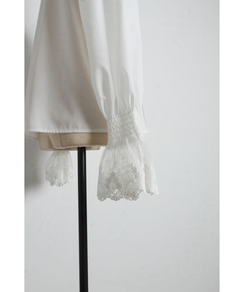 tocco closet（トッコ　クローゼット）の「リボン付きレース切り替えピンタックブラウス（シャツ/ブラウス・レディース・ネイビー/オフホワイト・M）」の20枚目の写真
