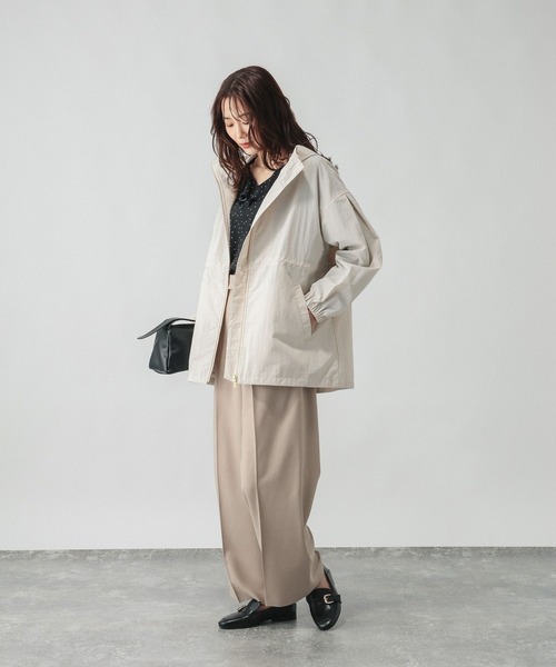 GLOBAL WORK(グローバルワーク)の「エアかる撥水マウンテンパーカー/601298(パーカー・レディース・グレイッシュベージュ/ベージュ/ブラウン・LARGE/MEDIUM)」の15枚目の写真