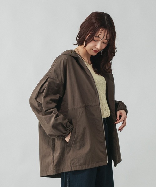 GLOBAL WORK(グローバルワーク)の「エアかる撥水マウンテンパーカー/601298(パーカー・レディース・グレイッシュベージュ/ベージュ/ブラウン・LARGE/MEDIUM)」の8枚目の写真