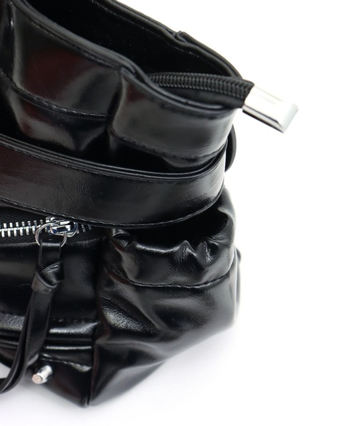 ANAP（アナップ）の「ベルト付き ポケットバッグ（ショルダーバッグ・レディース・ホワイト/ブラック・F）」の6枚目の写真