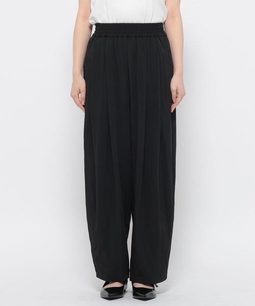 LOWRYS FARM(ローリーズファーム)の「フィブリルイージーコクーンパンツ 664956(その他パンツ・レディース・ベージュ/アイボリー/ブラック・SMALL/MEDIUM/LARGE)」の4枚目の写真