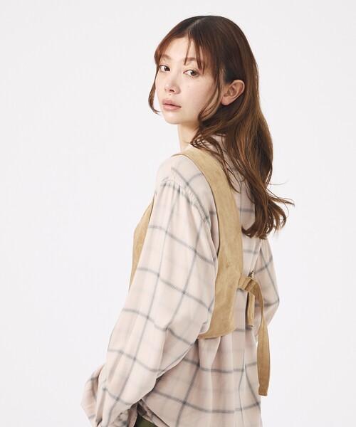Rouge vif la cle（ルージュヴィフラクレ）の「【Le Melange/ル・メランジュ】ECOスウェードビスチェ/フェイクレザー【WEB限定】（ベスト・レディース・ブラウン・フリー）」の19枚目の写真