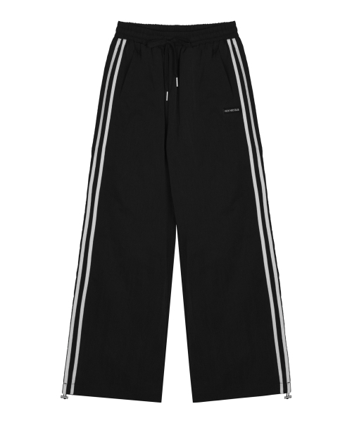 NICK&NICOLE(ニックアンドニコール)の「NYLON TRACK PANTS_BLACK(スウェットパンツ・レディース・その他・FREE)」の3枚目の写真