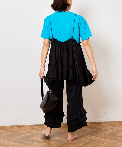 Bonum(ボナム)の「SATIN RUFFLE MINI DRESS:ワンピース(ワンピース・レディース・ブラック・FREE)」の5枚目の写真