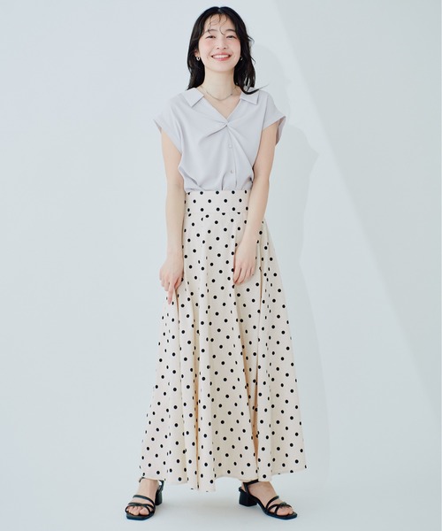 natural couture（ナチュラルクチュール）の「綿麻ハイウエストサーキュラースカート（スカート・レディース・オレンジ系その他/ライトベージュ/ブラック/ネイビー/ドット・MEDIUM/LARGE）」の5枚目の写真