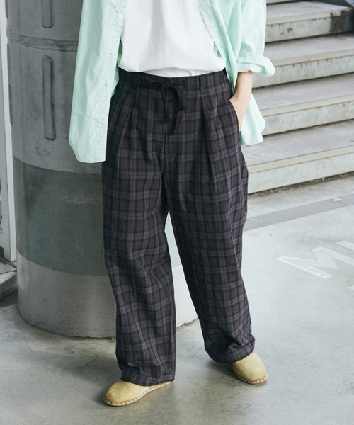 JOURNAL STANDARD(ジャーナルスタンダード)の「T/C サッカー オーバー パンツ(スラックス・メンズ・グレー/ブラック/ネイビー/スミクロ・LARGE/MEDIUM/SMALL)」の4枚目の写真