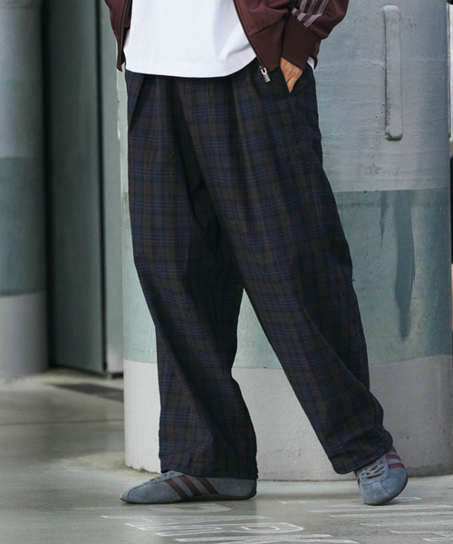 JOURNAL STANDARD(ジャーナルスタンダード)の「T/C サッカー オーバー パンツ(スラックス・メンズ・グレー/ブラック/ネイビー/スミクロ・LARGE/MEDIUM/SMALL)」の6枚目の写真
