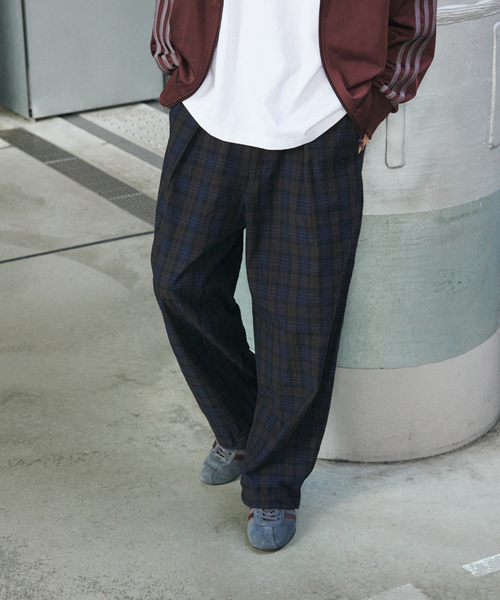 JOURNAL STANDARD(ジャーナルスタンダード)の「T/C サッカー オーバー パンツ(スラックス・メンズ・グレー/ブラック/ネイビー/スミクロ・LARGE/MEDIUM/SMALL)」の21枚目の写真