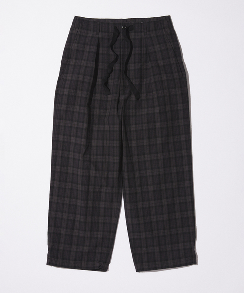 JOURNAL STANDARD(ジャーナルスタンダード)の「T/C サッカー オーバー パンツ(スラックス・メンズ・グレー/ブラック/ネイビー/スミクロ・LARGE/MEDIUM/SMALL)」の15枚目の写真