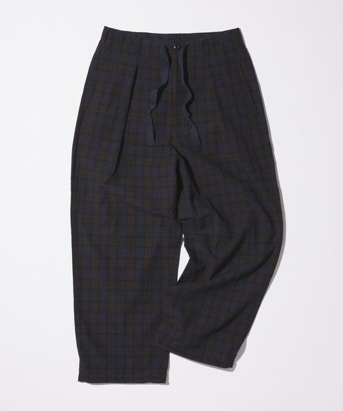 JOURNAL STANDARD(ジャーナルスタンダード)の「T/C サッカー オーバー パンツ(スラックス・メンズ・グレー/ブラック/ネイビー/スミクロ・LARGE/MEDIUM/SMALL)」の16枚目の写真