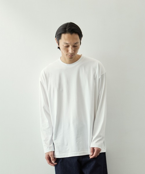 ATON(エイトン)の「【ATON/エイトン】SUVIN 60/2 OVERSIZED LONG SLEEVE T-SHIRT(Tシャツ/カットソー・メンズ・ホワイト/ブラック/サックスブルー・4/6)」の4枚目の写真
