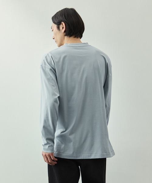 ATON(エイトン)の「【ATON/エイトン】SUVIN 60/2 OVERSIZED LONG SLEEVE T-SHIRT(Tシャツ/カットソー・メンズ・ホワイト/ブラック/サックスブルー・4/6)」の13枚目の写真