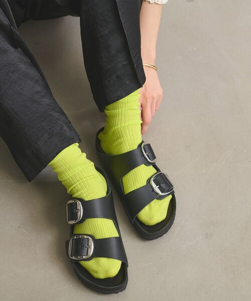 BIRKENSTOCK(ビルケンシュトック)の「【別注】<BIRKENSTOCK>ARIZONA BIG BUCKLE サンダル(サンダル・レディース・ブラック・39/38/37/36/35)」の4枚目の写真