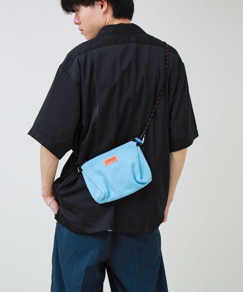 UNIVERSAL OVERALL（ユニバーサルオーバーオール）の「【UNIVERSAL OVERALL】Summer knit sacoche（ショルダーバッグ・メンズ・サックスブルー/ブラック/オレンジ/ラベンダー/オフホワイト・FREE）」の17枚目の写真