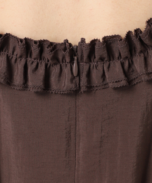 U by SPICK&SPAN(ユーバイスピックアンドスパン)の「Atelier Edition/アトリエ エディション SHIRRING SHOULDER DRESS(ワンピース・レディース・ブラウン・SMALL)」の5枚目の写真