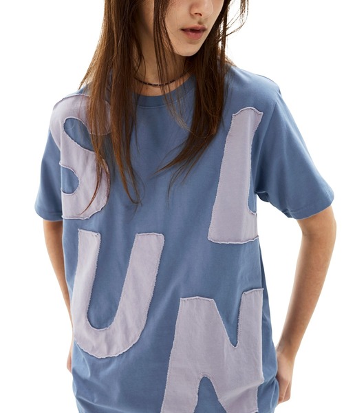 SUNLOVE(サンラブ)の「Capital Tee(Tシャツ/カットソー・メンズ・ブルー/セージグリーン/チャコール/ホワイト/ブラック・S/M/L/XL)」の5枚目の写真