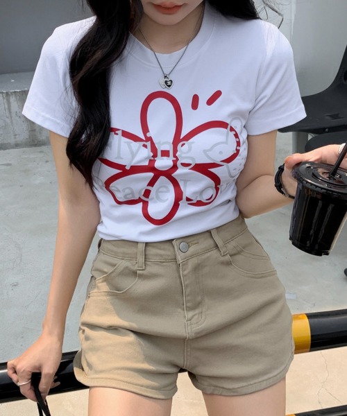 Achic(アシック)の「カワイイ花柄半袖(Tシャツ/カットソー・レディース・ホワイト/ブラック・M)」の7枚目の写真